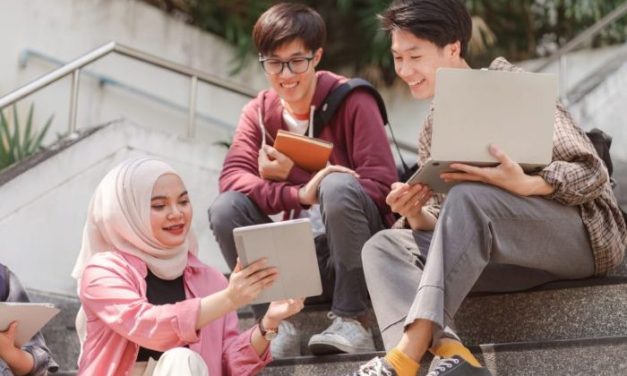 Ragam Tren: Perkembangan Dan Dampak Pada Gaya Hidup