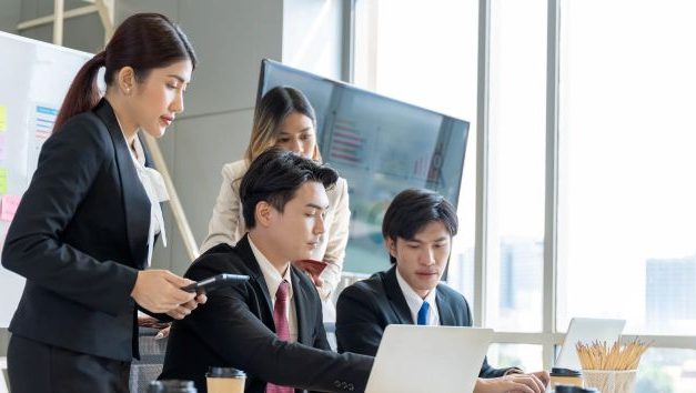 Era Digital: Strategi Efektif Untuk Perusahaan Modern