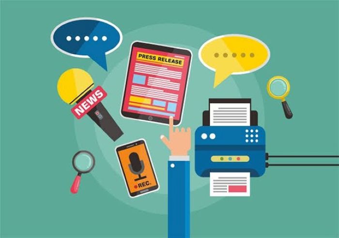 Transformasi Media Massa Di Tengah Arus Informasi Digital