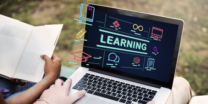 Literasi Informasi Menjadi Kemampuan Penting Di Era Berita Digital