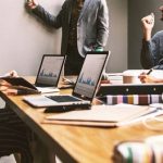 Teknologi Digital Yang Membantu Berbagai Kegiatan Sehari-Hari